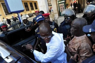 SENEGAL: Situation toujours confuse à  Dakar : Bamba Dièye, Candidat à  la présidentielle brutalisé par la Police, puis évacué dans un hôpital. Obanjo dépêché à  Dakar
