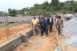 TRIBUNE COTE D'IVOIRE : Projet  cuirs et peaux Côte dÂ’Ivoire.Le Ministre Alain Lobognon : «LÂ’heure nÂ’est plus aux discours. Il faut quÂ’on trouve rapidement du travail aux jeunes.»