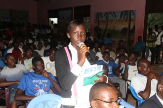 COTE D'IVOIRE : Des élèves de Divo imprégnés des réalités du VIH/SIDA