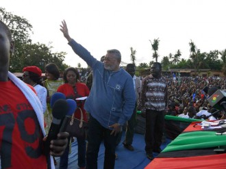 GHANA : En démonstration de force à  Aflao, Rawlings lance un ultimatum au NDC