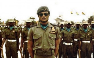 GHANA :  Le soldat Rawlings dément avoir pris des repas à  crédit