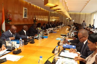 COTE D'IVOIRE : Communique du conseil des ministres du 4 juillet  2012