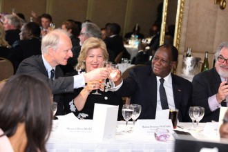 COTE D'IVOIRE : A Londres pour les JO, Alassane et Dominique Ouattara offrent un diner à  des hommes d'affaires britanniques
