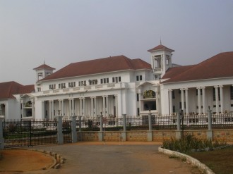 GHANA : Contestations pré-électorales : La Cour Suprême saute un verrou au Parlement