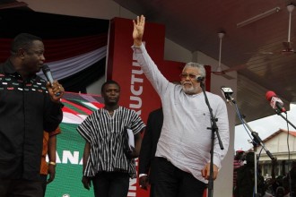 GHANA : Rawlings confie une mission au candidat John Mahama
