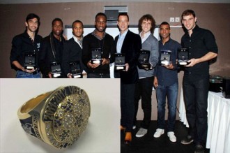 Football : Drogba offre des bagues dÂ’une valeur de 1 million dÂ’euros à  ses ex coéquipiers de Chelsea