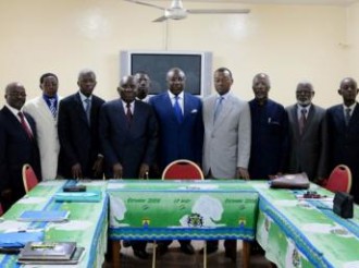 Koacinaute Gabon : Union des Forces de lÂ’Alternance, encore une autre association politique de quartier? 