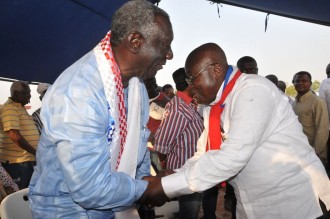 Ghana :  Investiture : Des jeunes patriotes assiègent la résidence de Kufuor