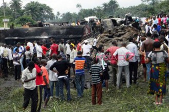 Nigeria : 36 morts dans la collision dÂ’un camion-citerne avec un bus