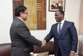 Côte dÂ’Ivoire : Visite de Hollande à  Abidjan, probable en  fin 2013 ou début 2014 selon lÂ’Ambassadeur de France 