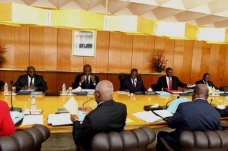 Côte d'Ivoire : Communiqué du conseil des ministres du mercredi 8 mai 2013
