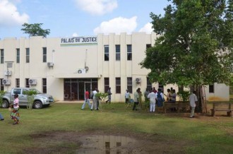 Gabon : Des prisonniers sÂ’évadent à  Oyem