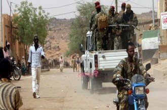 Guerre au Mali: LÂ’armée reprend une ville au MNLA
