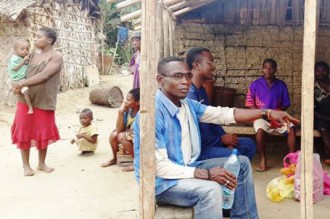 Gabon : Un après-midi avec les Pygmées de Doumassi