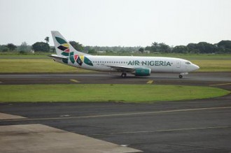 Nigeria: Un adolescent réussit à  voyager en se cachant dans le train dÂ’atterrissage dÂ’un avion