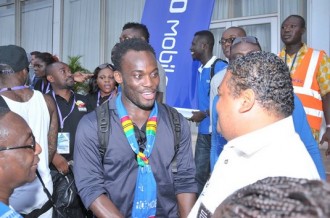 Football :  La Fédération ghanéenne joue la défense pour trois joueurs Â‘Â‘revenantsÂ’Â’ 