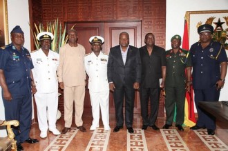 Ghana : Les Officiers renouvellent leur allégeance à  John Mahama 