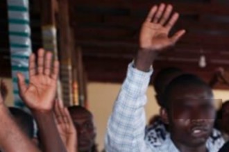 Ghana : Deux églises antagonistes exportent la violence sur la place publique 