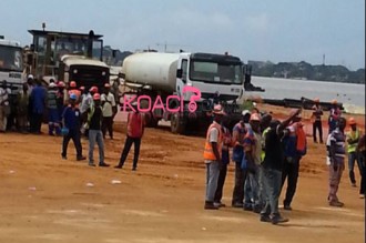 Côte d'Ivoire: Les ouvriers grévistes du 3ème pont obtiennent 10 mille FCFA sur leur salaire