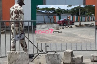 Côte d'Ivoire : Le miroir de contrôle avec manche à  la présidence