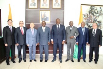 Côte dÂ’Ivoire : Un groupe turc envisage d'installer une société de cimenterie 