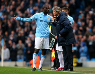 Côte dÂ’Ivoire : Manchester City, Yaya accusé de ne pas être défensif dans le jeu, défendu par son entraineur. 