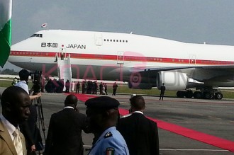Côte d'Ivoire : Shinzo Abé atterrit dans un Abidjan aux couleurs du Japon