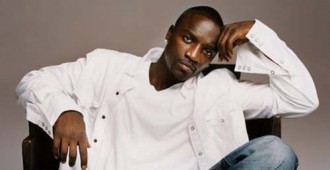 Côte dÂ’Ivoire : Akon se lance dans un projet dÂ’électrification et sÂ’annonce à  Abidjan 