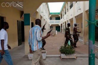 CI: Communiqué du 15 avril sur la reprise du travail et le desarmement des milices