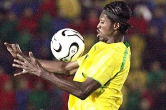 EXCLU: Adébayor déménage de Lomé pour Accra