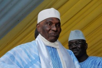 SENEGAL: Alioune Tine accuse Abdoulaye Wade, Karim Wade copieusement hué ce vendredi dans la banlieue