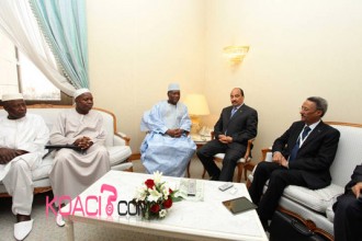 COTE D'IVOIRE : Depuis l'Arabie Saoudite, Ouattara et Johnson Sirleaf décident du renforcement de la sécurité au niveau de la frontière 