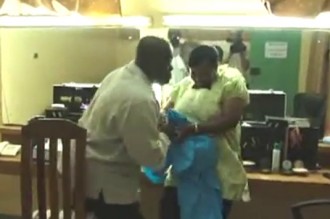 GHANA 2012: Une vidéo d'Akufo Addo et une maquilleuse fait le buzz !