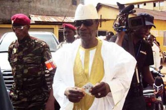 GUINÉE: Alpha Condé gracie une vingtaine d'opposants