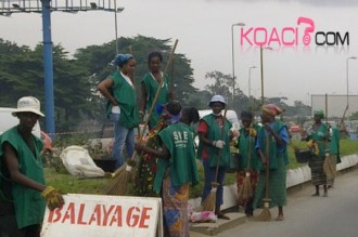 COTE D'IVOIRE: Les balayeuses sans salaire !