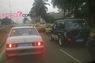 COTE D'IVOIRE: APPAUVRISSEMENT : Les particuliers sÂ’initient à  lÂ’activité de Taxi