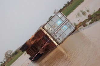 BURKINA: Un conteneur de cyanure tombe dans le barrage de Djibo, panique totale des populations