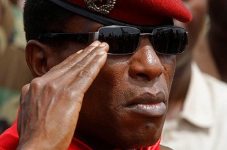 Diakité en fuite sur une ile au large de Conakry, Konaté aux commandes de la Guinée