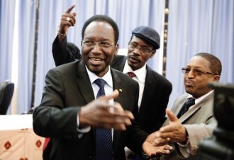 MALI : Le val de grace conseillerait à  Dioncounda Traoré de ne pas repartir tout de suite à  Bamako