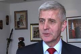 BURKINA FASO : L'ambassadeur de France blessé dans un accident de parachute !