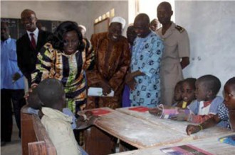 COTE D'IVOIRE: Ecoles publiques mais de plus en plus chères
