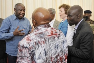 TRIBUNE CI: Placer un pas,  écouter  son pas et faire attention aux pas perdus.