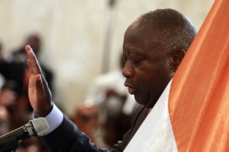 Gbagbo invité à  s'exiler dans un pays d'Afrique, dit Washington