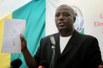 GUINÉE: Alpha Condé désavoue Lounceny Camara pour la date des législatives