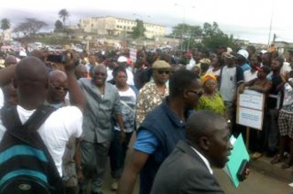 TRIBUNE: Des milliers de Gabonais disent «ca suffit comme ça!»