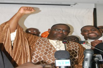 Macky Sall dénonce et organise la résistance