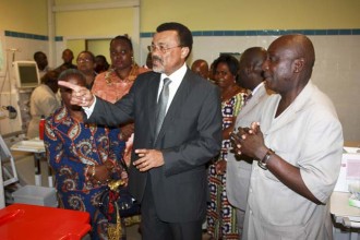 GABON : Le Directeur général de la CNAMGS remet un peu dÂ’ordre à  Oyem