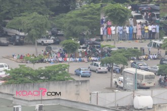 COTE D'IVOIRE: Prière dans la rue, faille d'une république laïque