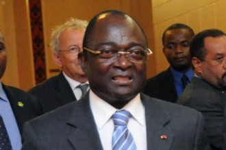 GABON: Paul Biyoghe Mba démissione après les législatives