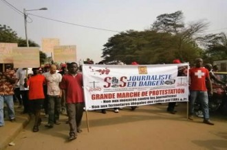 TOGO: Grande mobilisation contre la fermeture dÂ’une radio